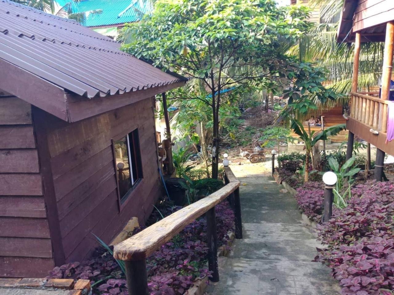 Happy Elephant Bungalows Kaoh Touch Bagian luar foto