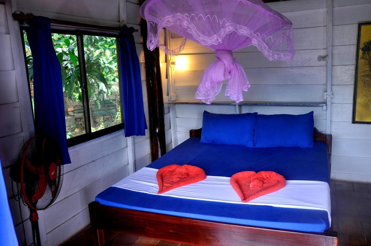 Happy Elephant Bungalows Kaoh Touch Bagian luar foto